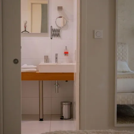 Maison Marie Barrault Pensjonat 4*