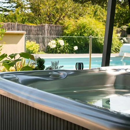 Maison Marie Barrault 4* לז הרבייה