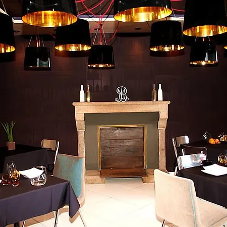 Maison Marie Barrault בית הארחה 4*