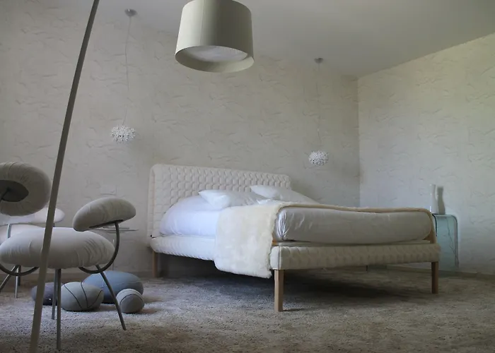 Maison Marie Barrault 4* לז הרבייה