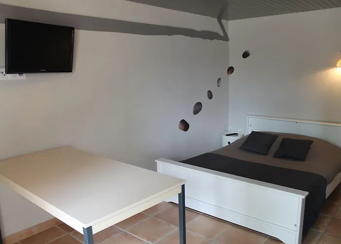 בית הארחה Maison Marie Barrault 4*