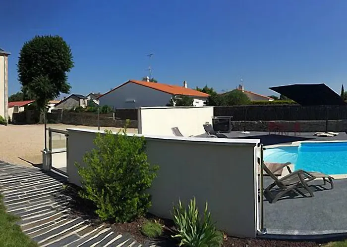 Maison Marie Barrault בית הארחה 4*